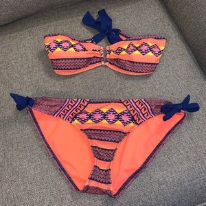 Hurley Strapless Swimsuit set